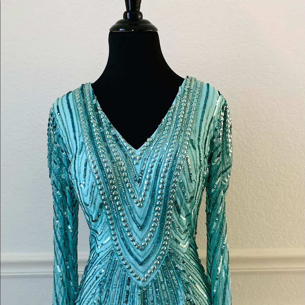 Karishma Creations Zasa Chic beaded sequin short cocktail dress.
